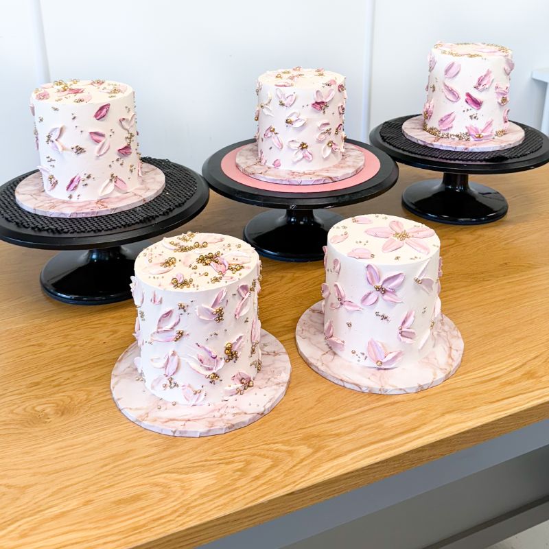 Buttercream Basics for Beginners with ChellBells Cakes