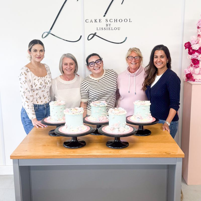 NEW: Vintage Love Cake Class with ChellBells Cakes at The LissieLou Cake School