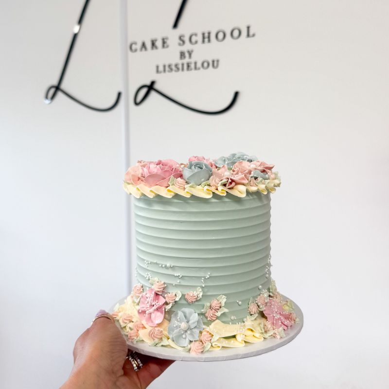 NEW: Vintage Love Cake Class with ChellBells Cakes at The LissieLou Cake School
