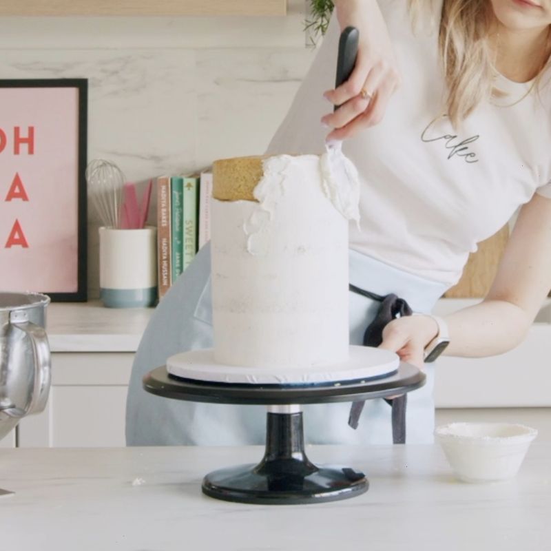 ONLINE Foundations of a Tall Cake Course - ChellBells Cakes