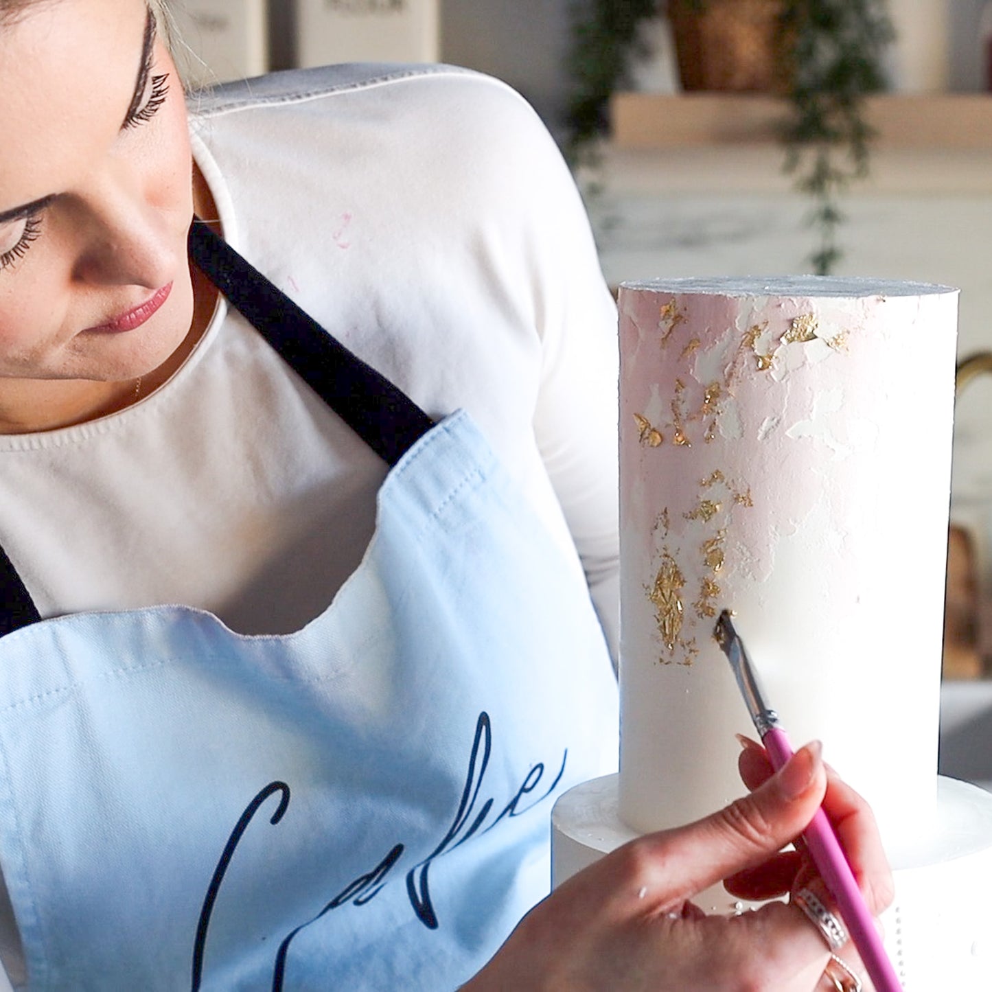 ONLINE Modern Floral Wedding Cake Class - ChellBells Cakes