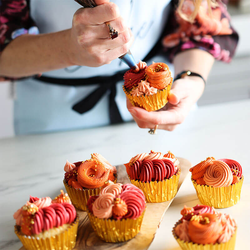 Everything You Need to Know About Piping with LissieLou's Baker