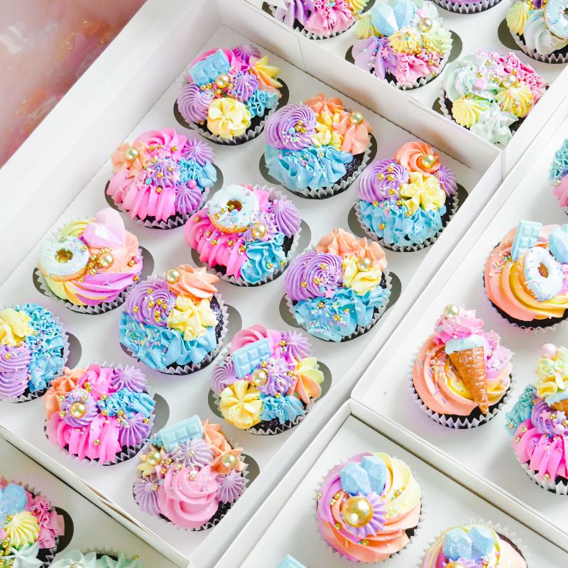JANUARY 2024: Zoom LIVE Baking and Decorating Cupcakes (mini decorations and plaques) with ChellBells Cakes