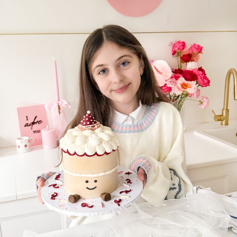 Party Poppet Cake - Child with Adult Cake Decorating Class (approx 6-18 Year Olds)