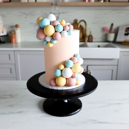 Modern Buttercream Ball Cake Decorating Class with The LissieLou Baker
