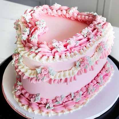 ONLINE How to create a Lambeth Heart Cake with ChellBells Cakes